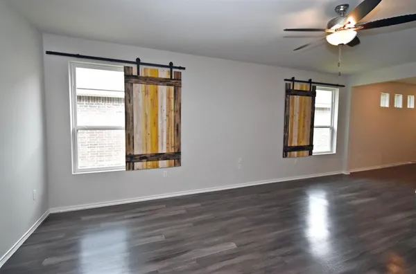 $1,900 | 200 Blue Bird Lane, Mineola, TX 75773
