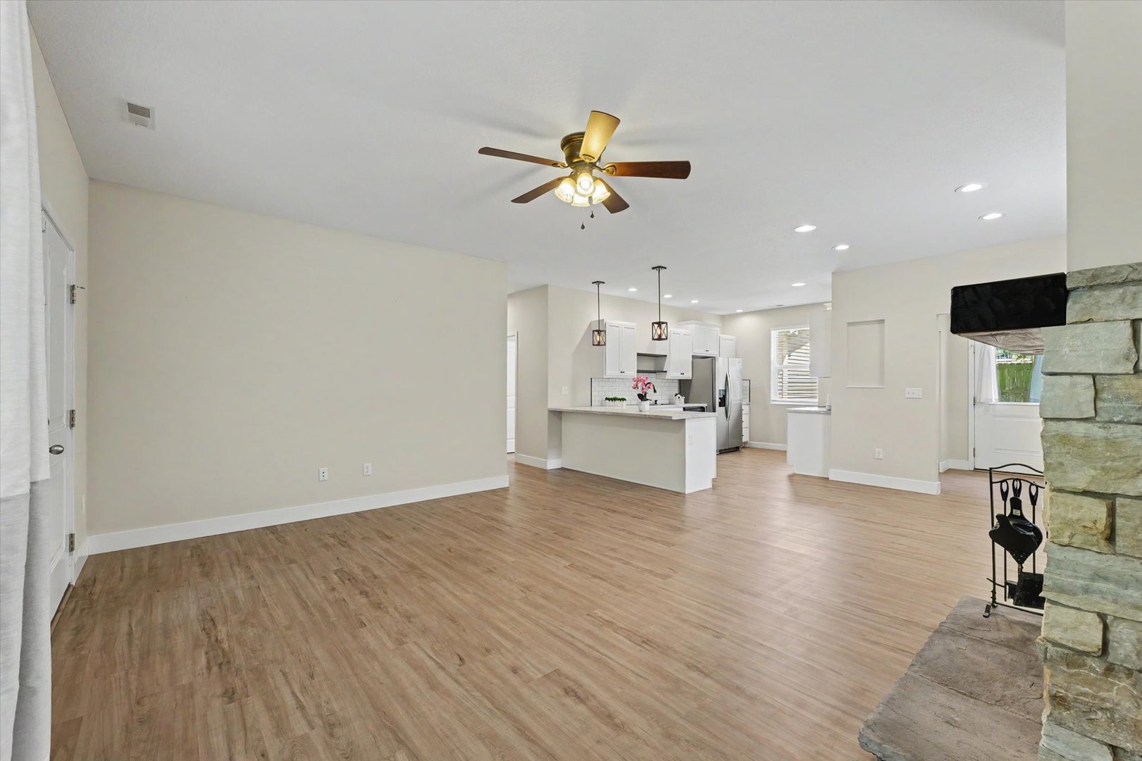 2014 Winchester Drive Champaign, IL 61821 - Photo 6 of 32