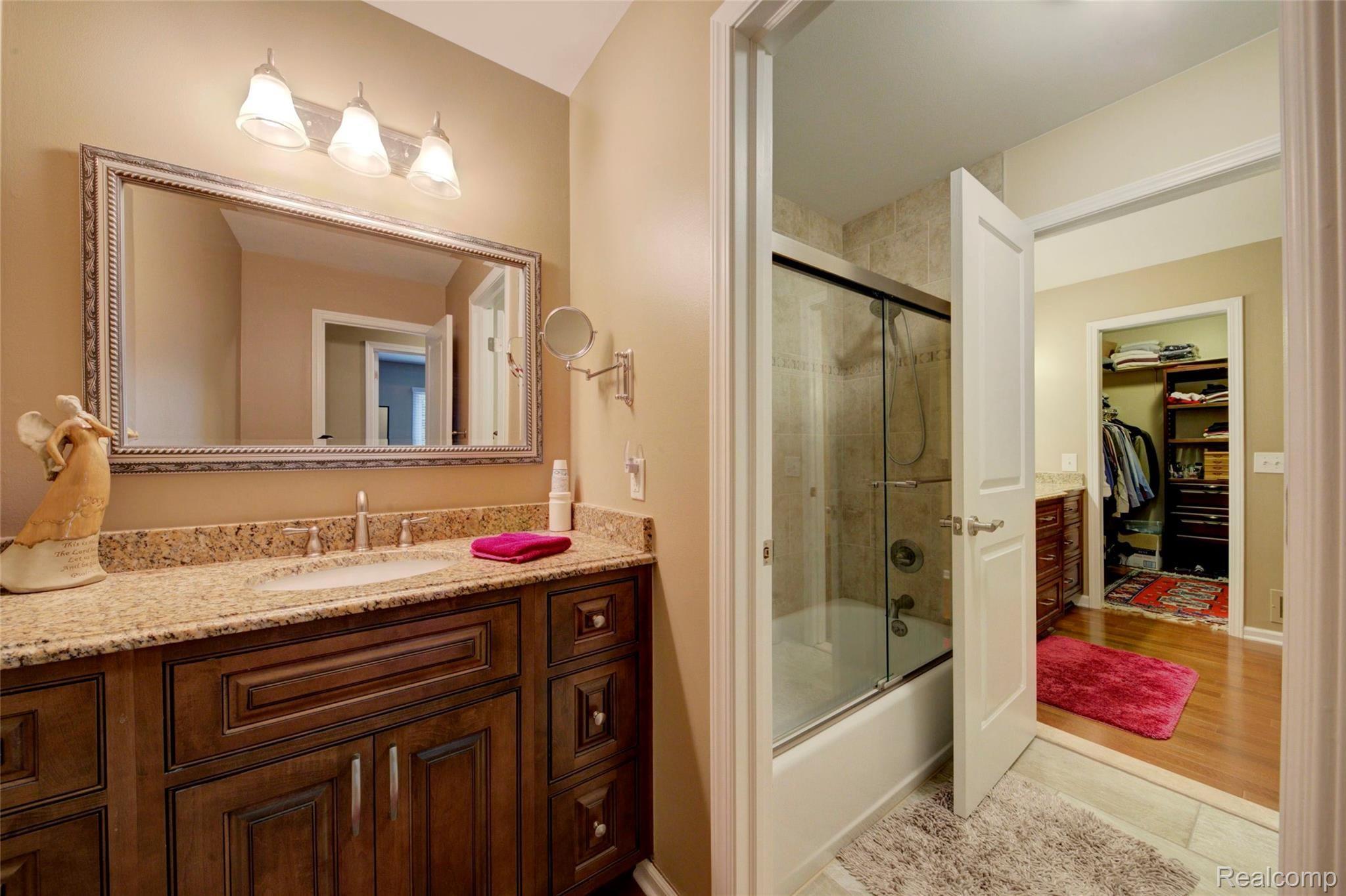 1161 Pine Ridge Court, Unit 143 Rochester, MI 48306 - Photo 24 of 45 BATHROOM