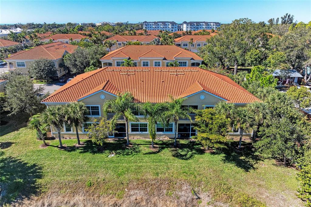 124 Revolution Way Osprey, FL 34229 - Photo 4 of 78