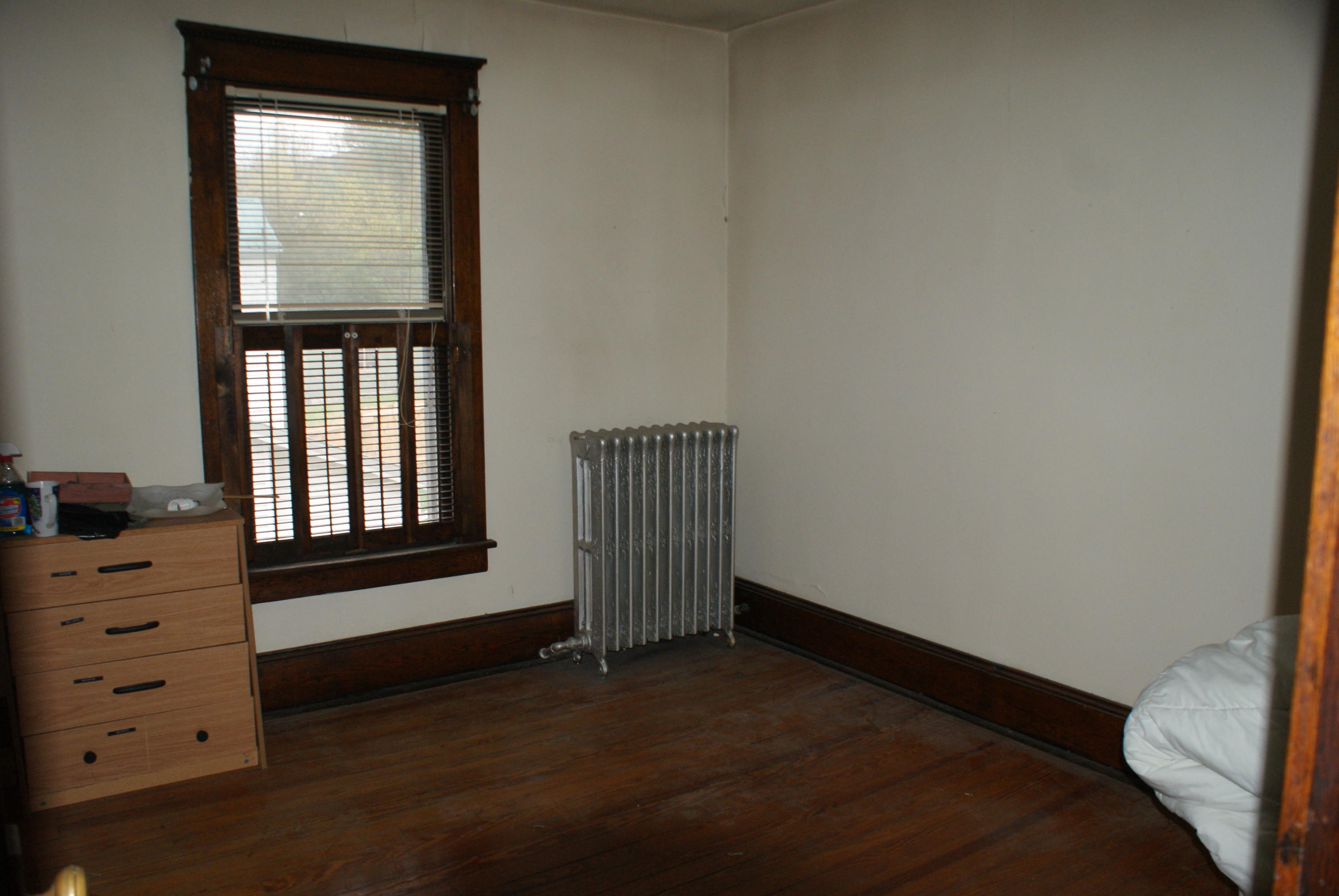 353 Roxbury Street Clifton Forge, VA 24422 - Photo 6 of 9 Bedroom
