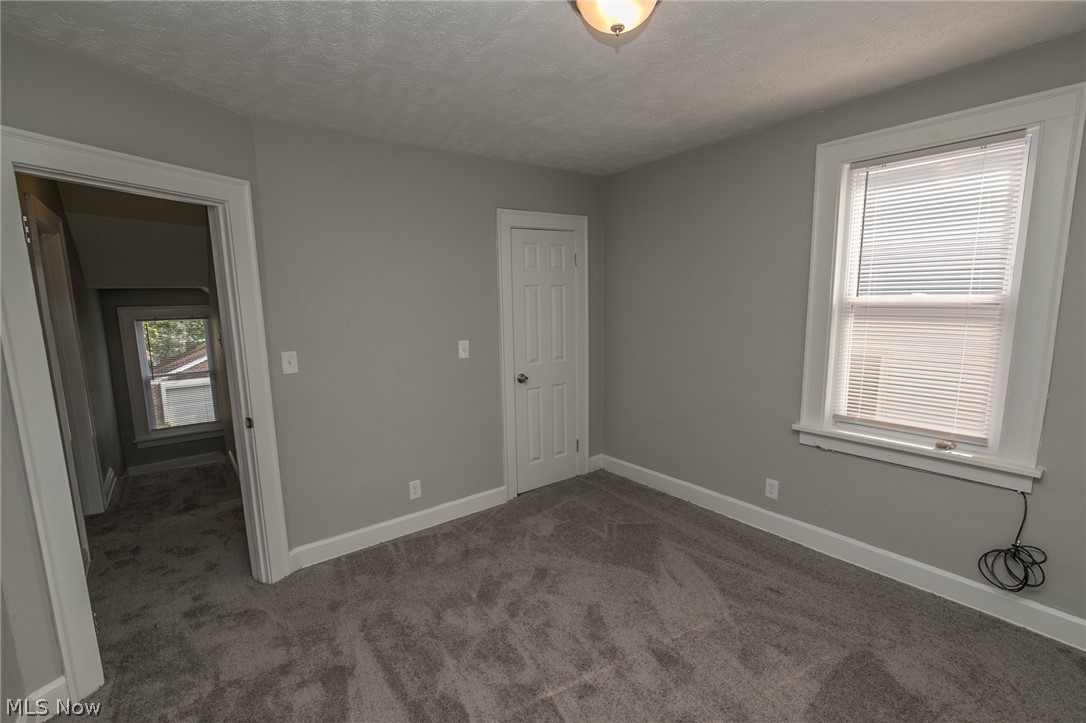 3857 Montevista Road Cleveland, OH 44121 - Photo 22 of 35