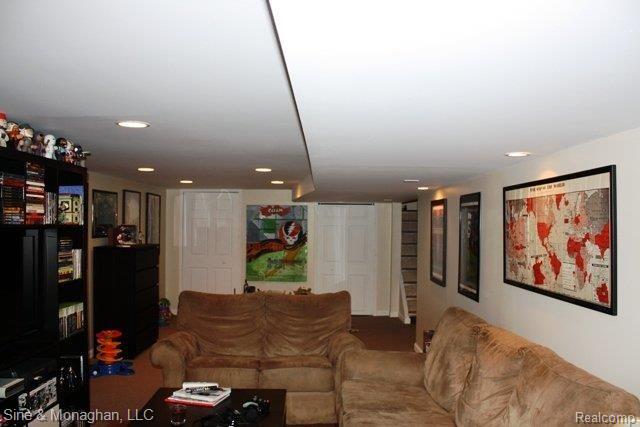 1050 Hawthorne Road Grosse Pointe, MI 48236 - Photo 22 of 24 IMG_5701.JPG