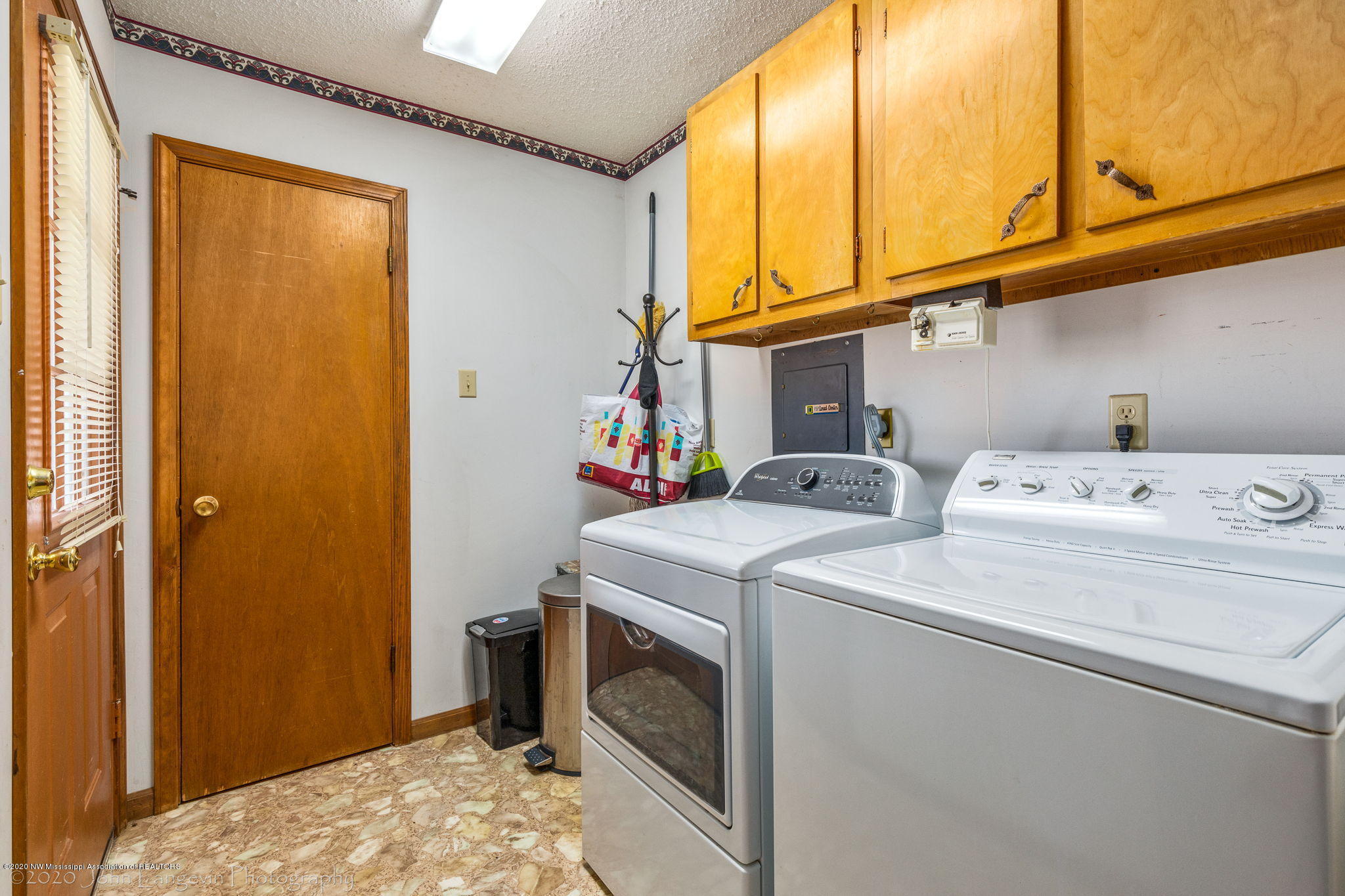 1598 Main Street Southaven, MS 38671 - Photo 10 of 21 1598 Main Street-Interior-4