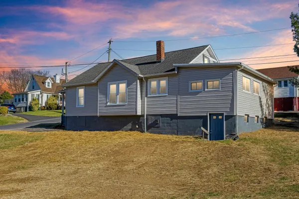 $249,490 | 14 Mulberry Street, Staunton, VA 24401