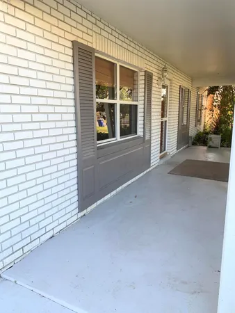 a view of livingroom with window