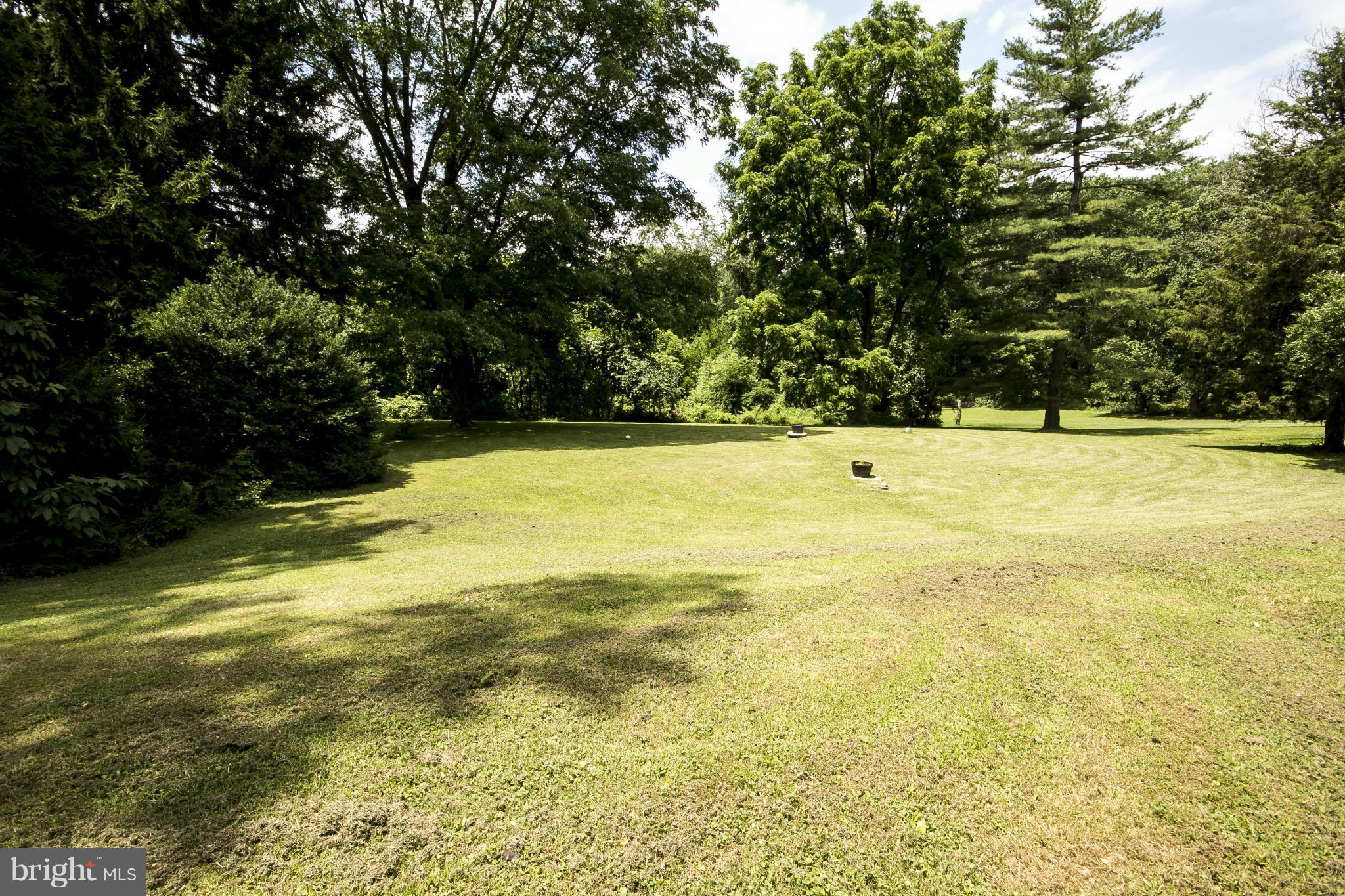 13726 Baldwin Mill Road Baldwin, MD 21013 - Photo 17 of 25 huge private yard