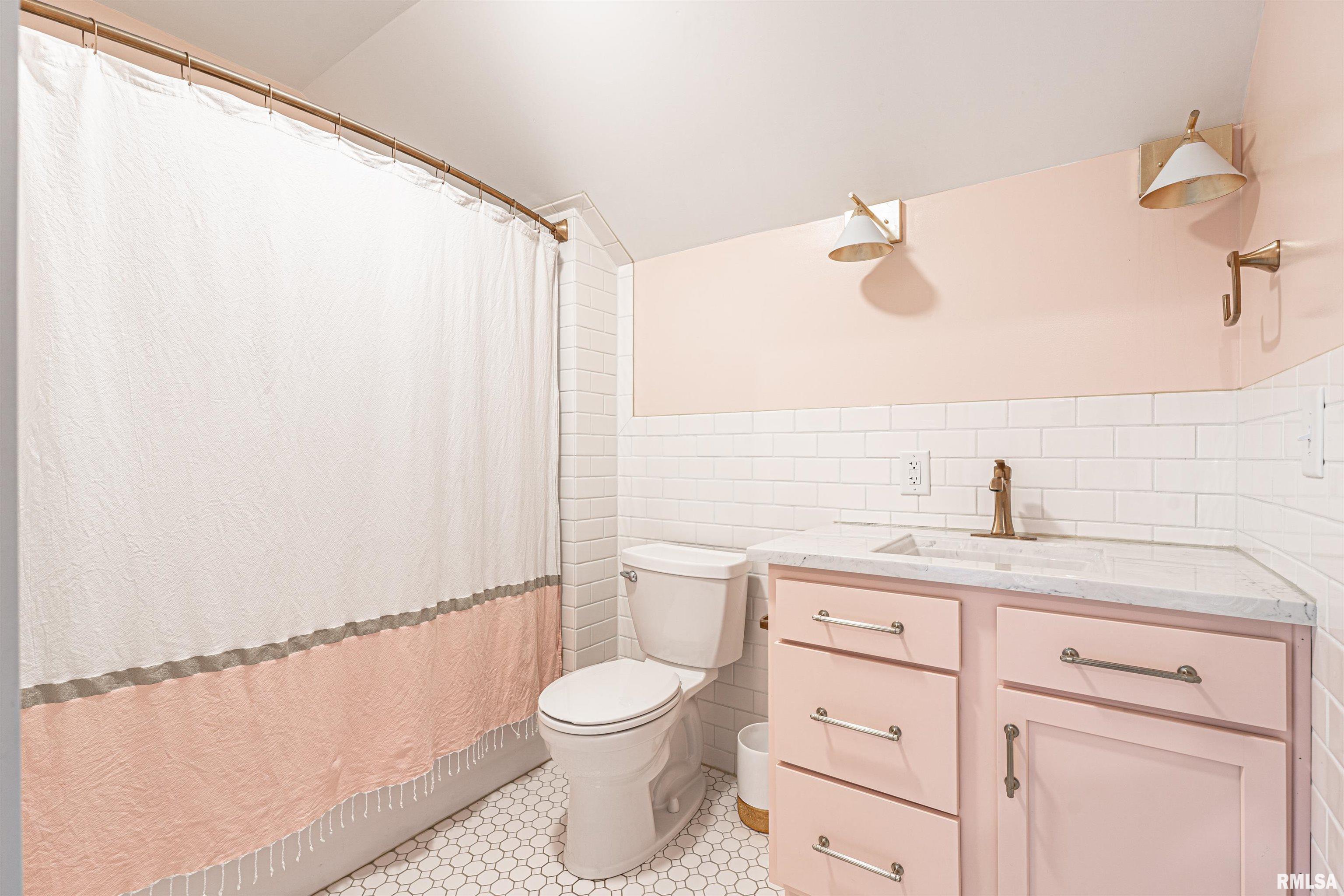 103 Chestnut Street Lincoln, IL 62656 - Photo 28 of 39