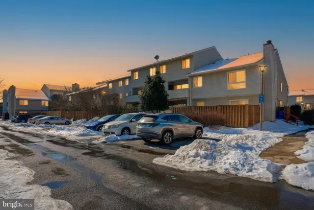 $360,000 | 8626 Village Square Drive, Unit 8626, Alexandria, VA 22309