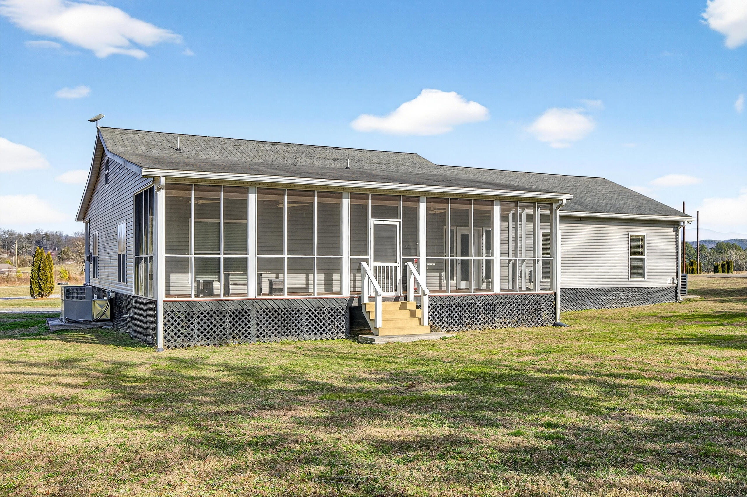 229 Davis Lane Old Fort, TN 37362 - Photo 37 of 46 013_349A9290