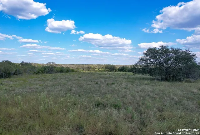 $180,000 | 0 Utopia Forest, D'Hanis, TX 78850
