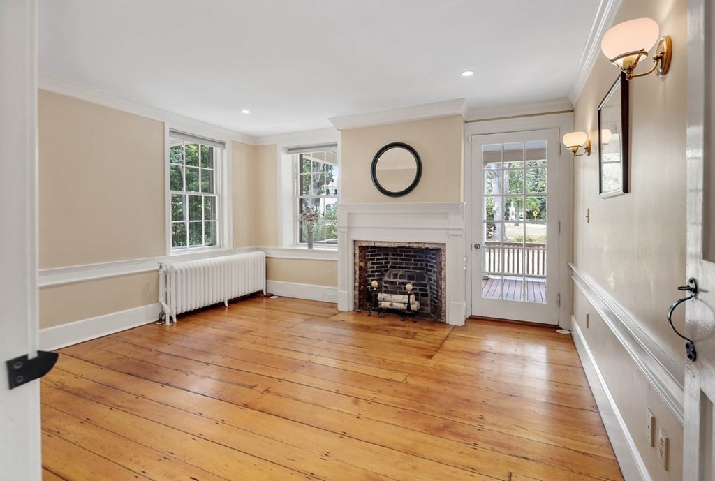289 Main Street Hingham, MA 02043 - Photo 11 of 31