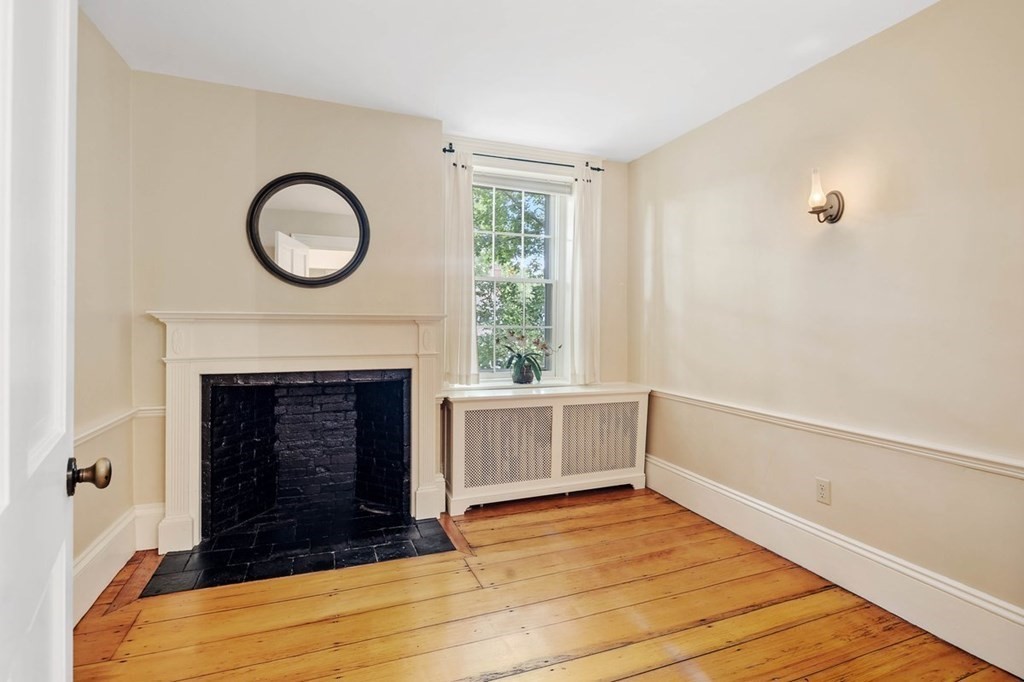 289 Main Street Hingham, MA 02043 - Photo 13 of 31