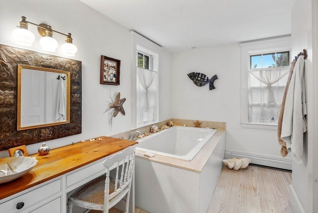 289 Main Street Hingham, MA 02043 - Photo 18 of 31