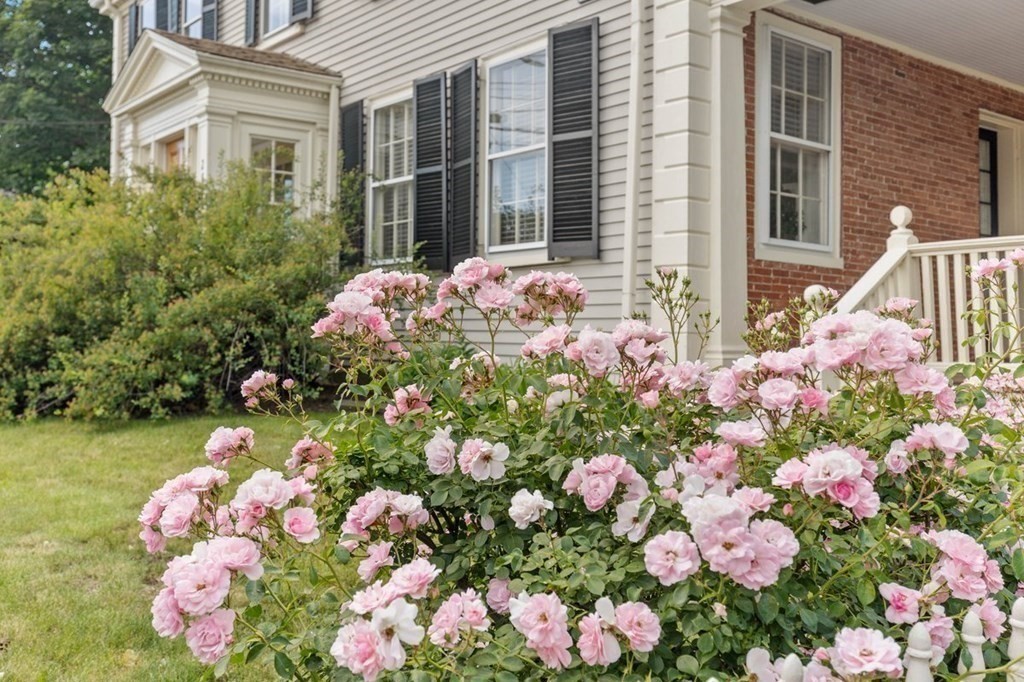 289 Main Street Hingham, MA 02043 - Photo 26 of 31