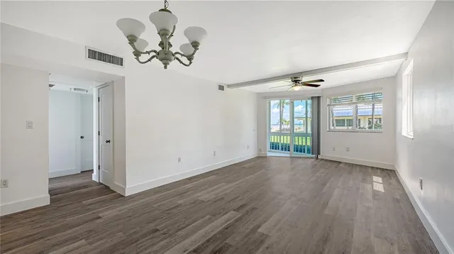 $560,000 | 771 John Ringling Boulevard, Unit 7, Sarasota, FL 34236