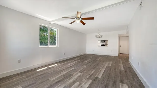 $560,000 | 771 John Ringling Boulevard, Unit 7, Sarasota, FL 34236