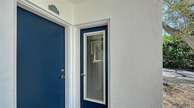 $560,000 | 771 John Ringling Boulevard, Unit 7, Sarasota, FL 34236