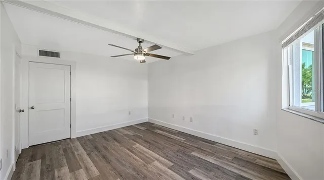 $560,000 | 771 John Ringling Boulevard, Unit 7, Sarasota, FL 34236