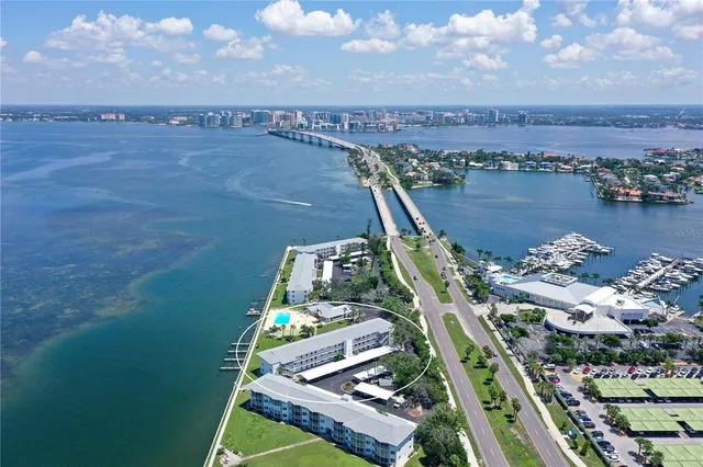 $560,000 | 771 John Ringling Boulevard, Unit 7, Sarasota, FL 34236