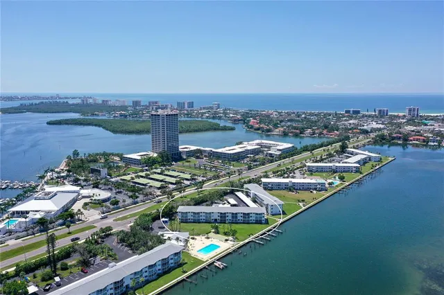 $560,000 | 771 John Ringling Boulevard, Unit 7, Sarasota, FL 34236
