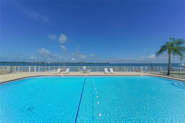 $560,000 | 771 John Ringling Boulevard, Unit 7, Sarasota, FL 34236