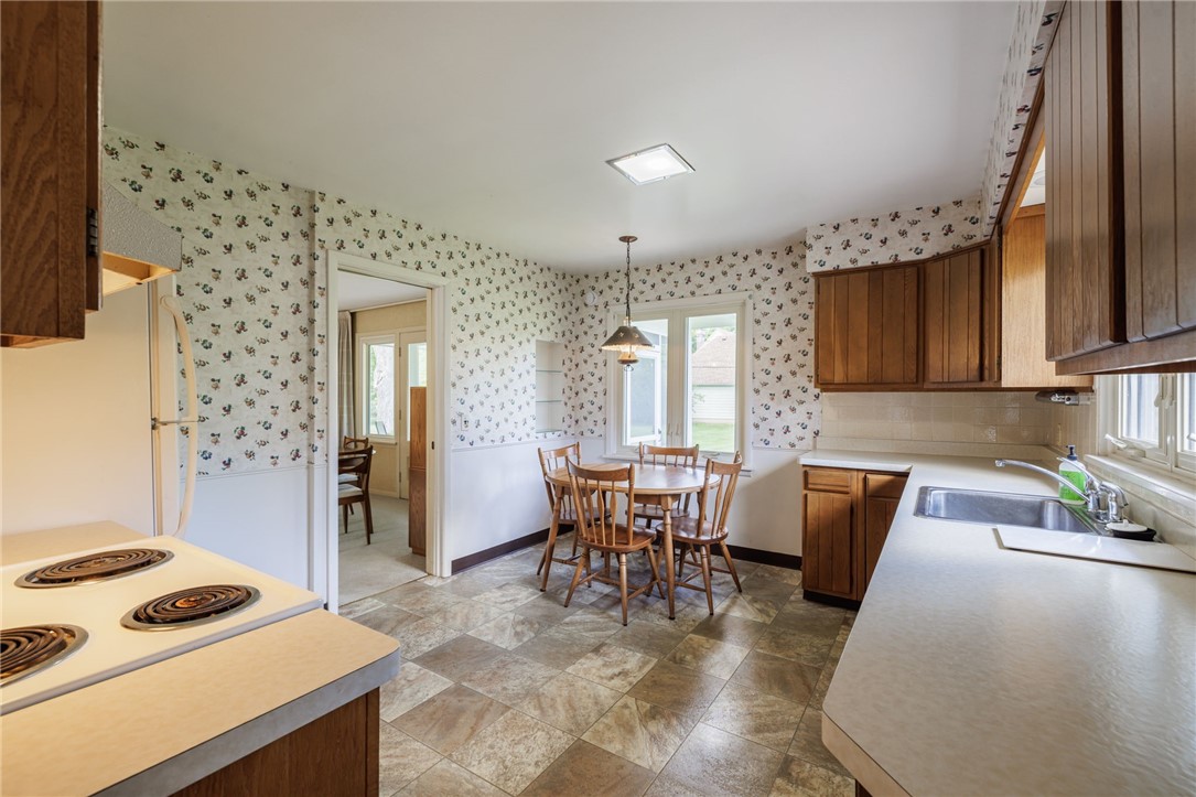 30 Danbury Circle North Rochester, NY 14618 - Photo 10 of 32