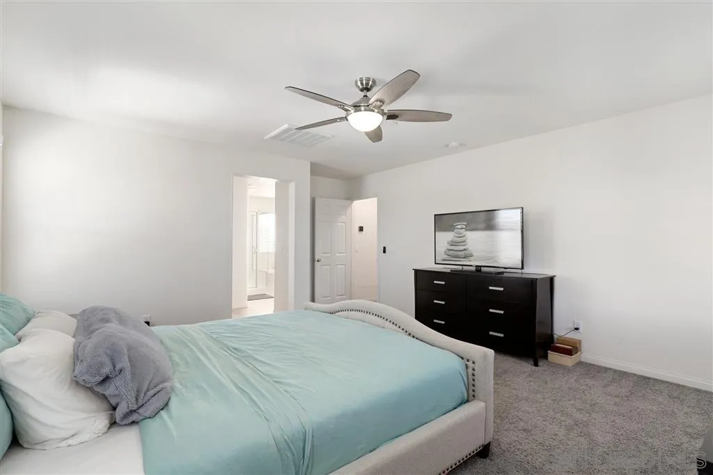 8604 Comiskey Way Santee, CA 92071 - Photo 12 of 25 Gallery Image 12