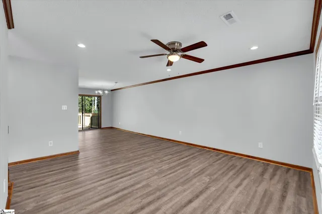 $324,900 | 130 Poplar Knoll Drive, Moore, SC 29369