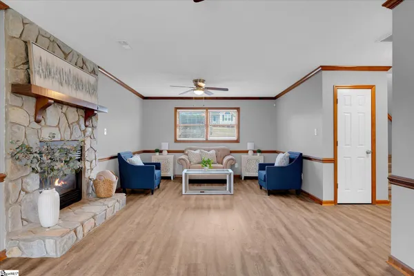 $304,900 | 130 Poplar Knoll Drive, Moore, SC 29369