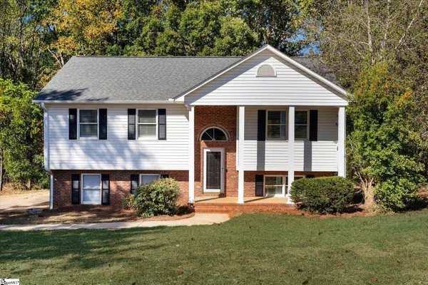 $304,900 | 130 Poplar Knoll Drive, Moore, SC 29369