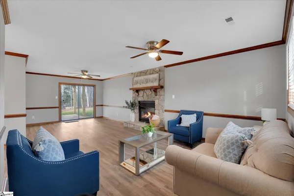 $304,900 | 130 Poplar Knoll Drive, Moore, SC 29369