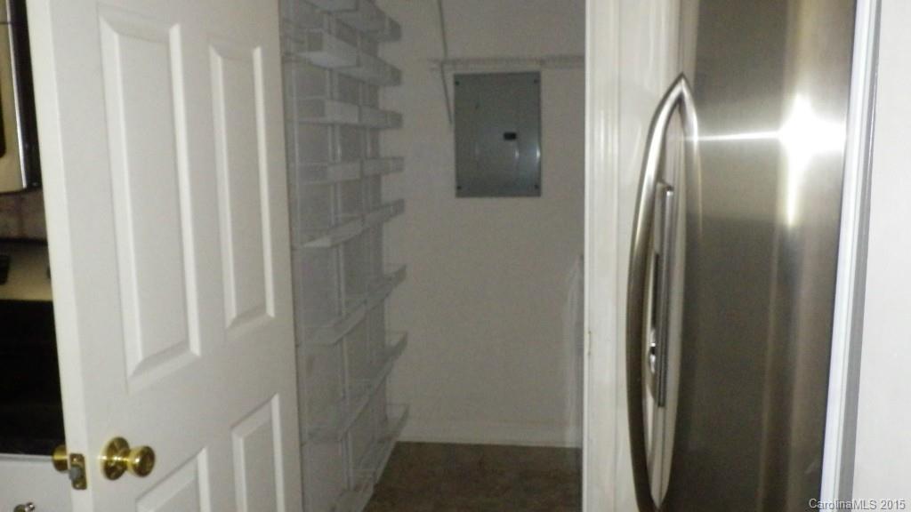 950 Jetton Street, Unit 5 Davidson, NC 28036 - Photo 8 of 21