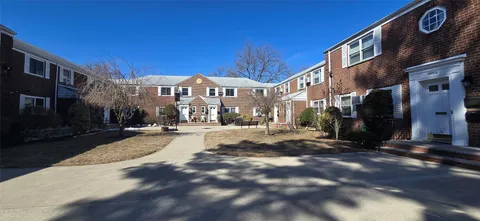 $189,000 | 254-61 75th Avenue, Unit A111 | Glen Oaks