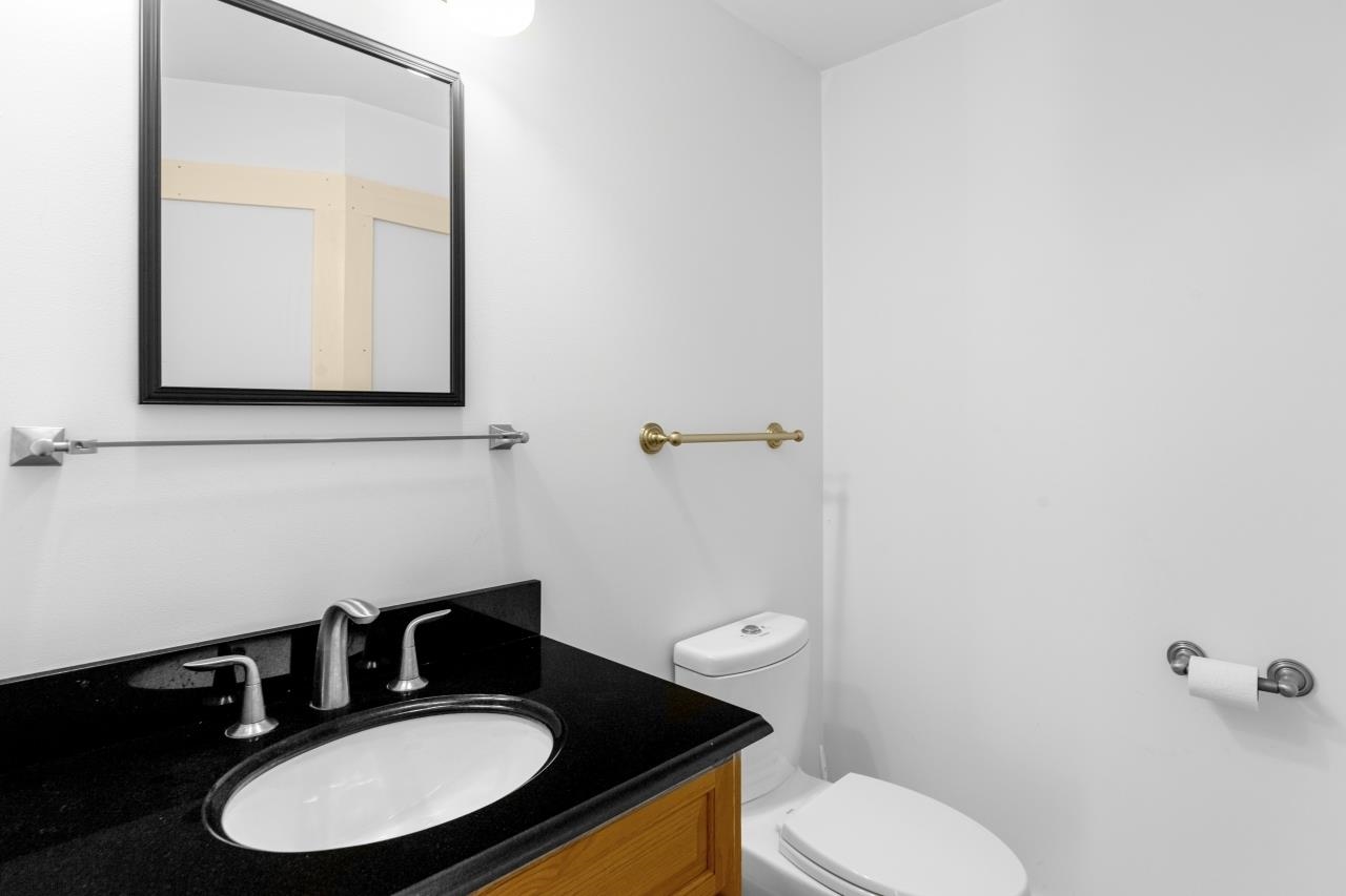 54 High Street Peterborough, NH 03458 - Photo 17 of 31