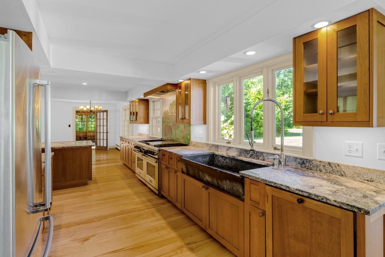 54 High Street Peterborough, NH 03458 - Photo 3 of 31