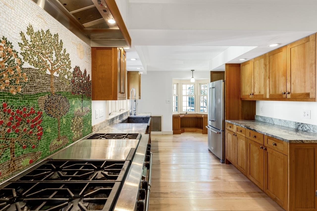 54 High Street Peterborough, NH 03458 - Photo 4 of 31