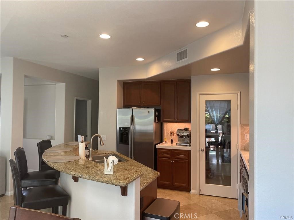 4164 Terraza Way, Unit B Simi Valley, CA 93063 - Photo 8 of 18
