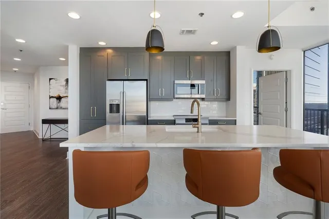 $849,900 | 1080 Peachtree Street Northeast, Unit 1610, Atlanta, GA 30309