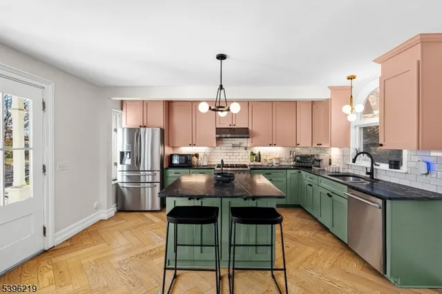 $1,370,000 | 1370 Johnston Drive, Watchung, NJ 07069