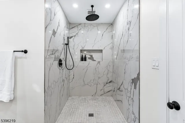 $1,370,000 | 1370 Johnston Drive, Watchung, NJ 07069