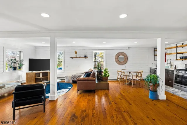 $1,370,000 | 1370 Johnston Drive, Watchung, NJ 07069