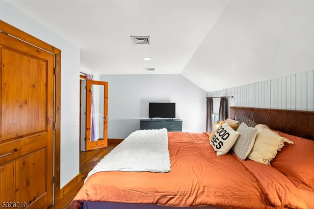 $1,370,000 | 1370 Johnston Drive, Watchung, NJ 07069