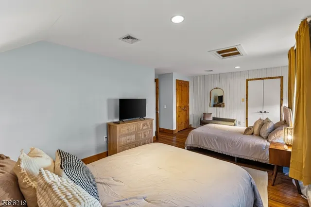 $1,370,000 | 1370 Johnston Drive, Watchung, NJ 07069