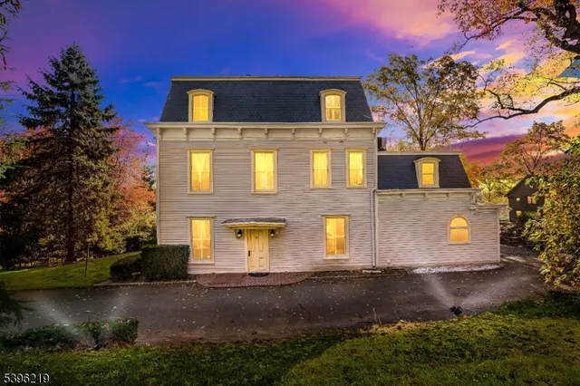 $1,370,000 | 1370 Johnston Drive, Watchung, NJ 07069