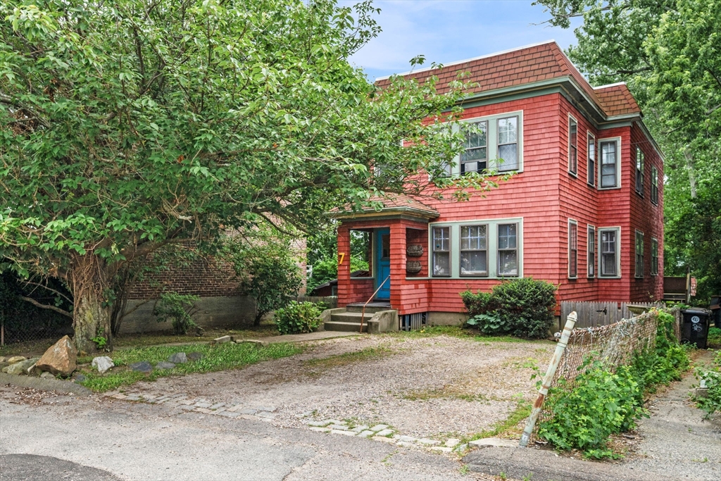 7 Oliver Road Watertown, MA 02472 - Photo 1 of 24 Gallery Image 1