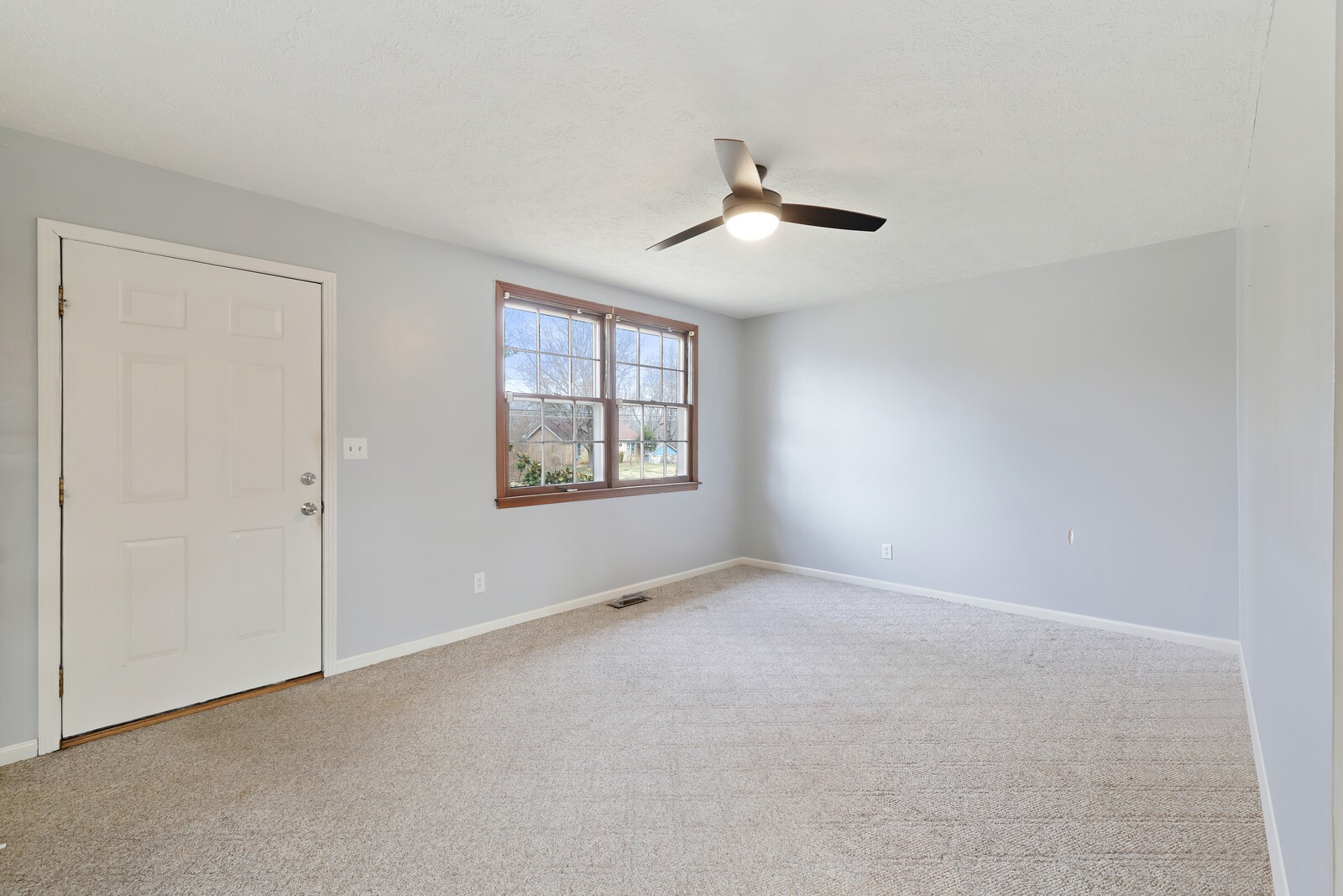 108 Nottingham Road Dickson, TN 37055 - Photo 2 of 22 Gallery Image 2