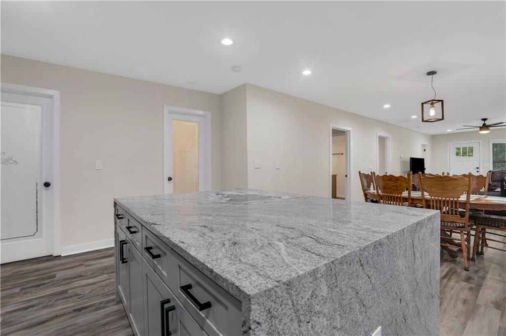 235 Holly Road Northwest Atlanta, GA 30314 - Photo 9 of 33