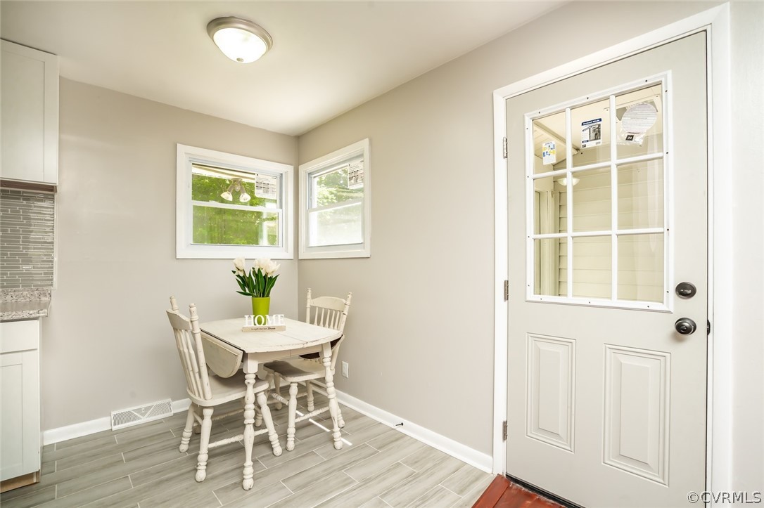 1603 Enon Church Road Chester, VA 23836 - Photo 8 of 32 Eat-in kitchen- Just envision a built in corner be