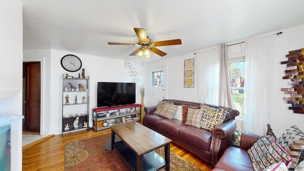 6 Everett Street Avon, MA 02322 - Photo 6 of 24